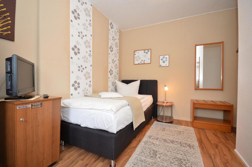 Hotel Boelts Am Park BRE Room photo